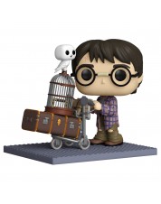 Фигурка Funko POP! Deluxe: Harry Potter Anniversary: Harry Potter Pushing Trolley 57360